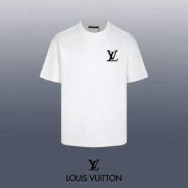 Picture of Louis Vuitton T Shirts Short _SKULVXS-LmptxL01366816